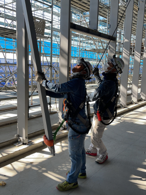 カーテンウォール 吊込み